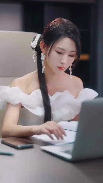 ปักรักใต้เงาแค้น