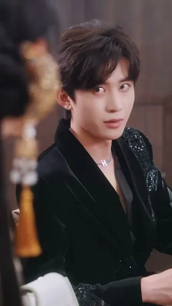 ปักรักใต้เงาแค้น