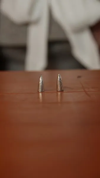 ถึงเป็นศัตรู ก็ยังเลือกเธอ