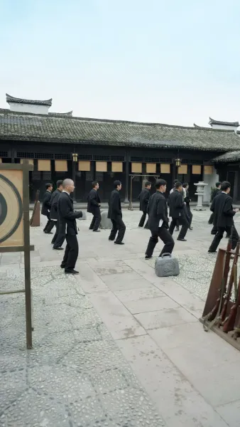 ถึงเป็นศัตรู ก็ยังเลือกเธอ