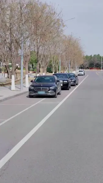 เธอไม่คู่ควร