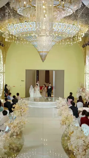 เธอไม่คู่ควร