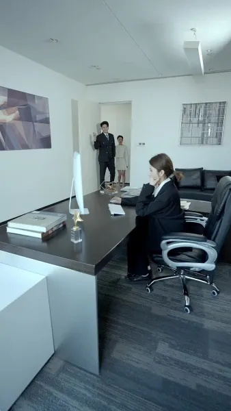 ลีเชียนจิ้งเชียนหลงฉู่ทะเล