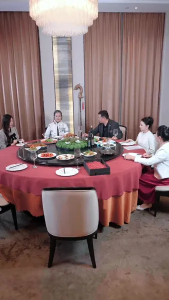 ลีเชียนจิ้งเชียนหลงฉู่ทะเล