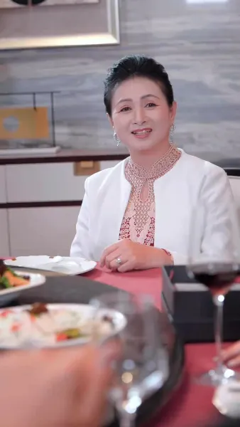 ลีเชียนจิ้งเชียนหลงฉู่ทะเล