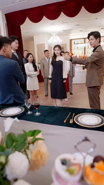 ลีเชียนจิ้งเชียนหลงฉู่ทะเล