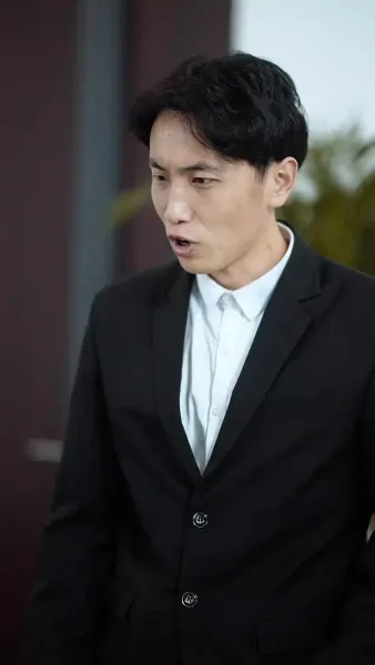 ลีเชียนจิ้งเชียนหลงฉู่ทะเล