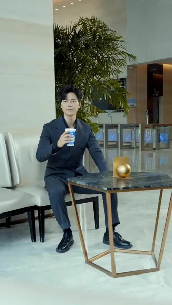 ลีเชียนจิ้งเชียนหลงฉู่ทะเล