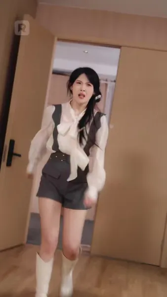 อย่ามายุ่งกับฉัน รู้ไหมใครหนุนหลัง