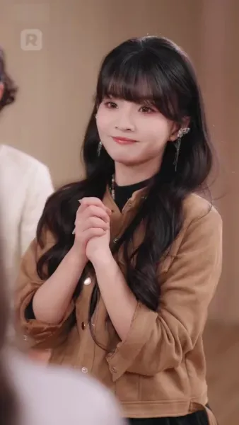 อย่ามายุ่งกับฉัน รู้ไหมใครหนุนหลัง