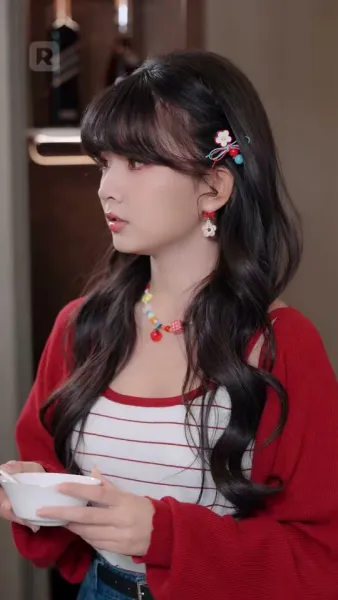 อย่ามายุ่งกับฉัน รู้ไหมใครหนุนหลัง