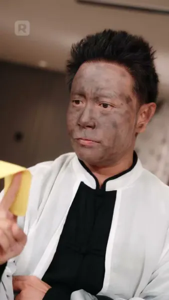 อย่ามายุ่งกับฉัน รู้ไหมใครหนุนหลัง