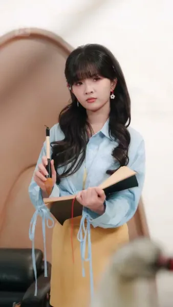 อย่ามายุ่งกับฉัน รู้ไหมใครหนุนหลัง