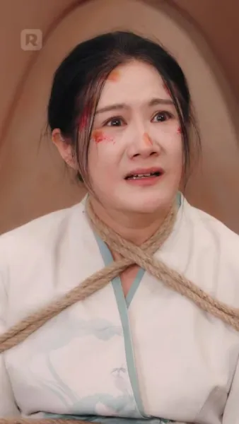 อย่ามายุ่งกับฉัน รู้ไหมใครหนุนหลัง