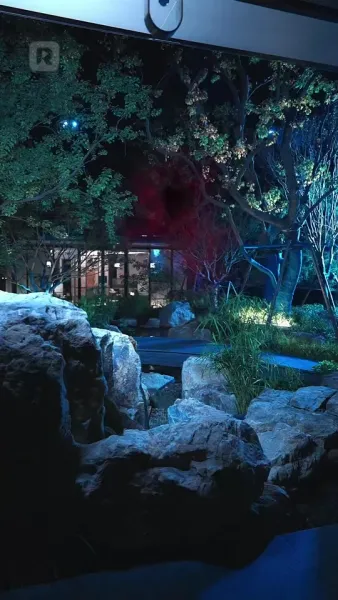 อย่ามายุ่งกับฉัน รู้ไหมใครหนุนหลัง