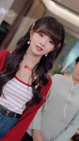 อย่ามายุ่งกับฉัน รู้ไหมใครหนุนหลัง