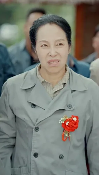 [พากย์เสียง] แม่เลี้ยงตัวร้ายพาลูกกินเนื้อทุกมื้อ