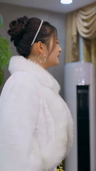 ฉันเด่นสุดในงานเลี้ยงรุ่น