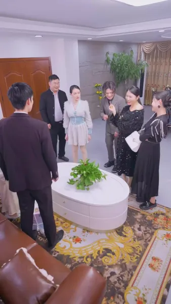 ฉันเด่นสุดในงานเลี้ยงรุ่น