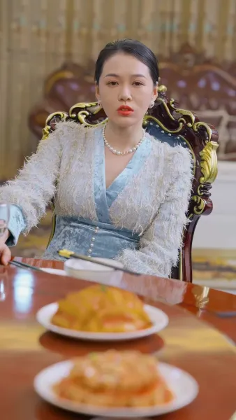 ฉันเด่นสุดในงานเลี้ยงรุ่น