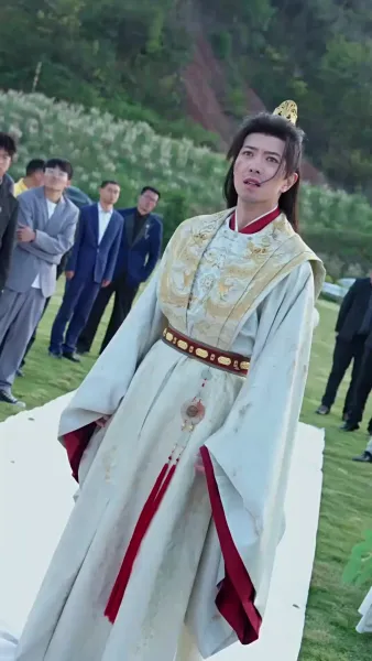 ราตรียามสายลมพัดผ่าน