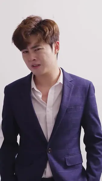 ซุปเปอร์สตาร์สาวตามจีบหลังผมเป็นเศรษฐี