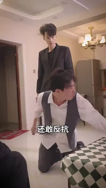 ซุปเปอร์สตาร์สาวตามจีบหลังผมเป็นเศรษฐี