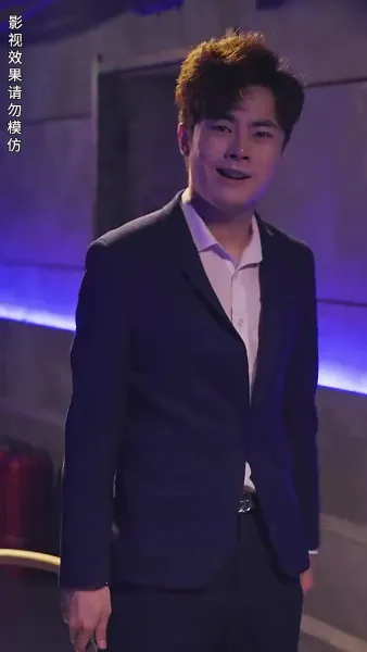 ซุปเปอร์สตาร์สาวตามจีบหลังผมเป็นเศรษฐี