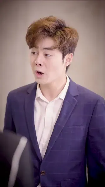 ซุปเปอร์สตาร์สาวตามจีบหลังผมเป็นเศรษฐี