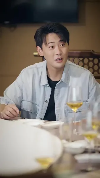 ซุปเปอร์สตาร์สาวตามจีบหลังผมเป็นเศรษฐี