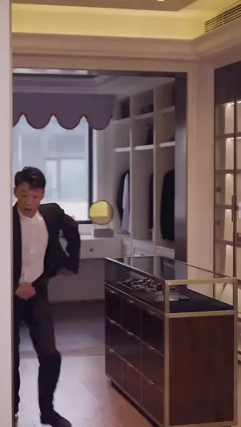 ซุปเปอร์สตาร์สาวตามจีบหลังผมเป็นเศรษฐี