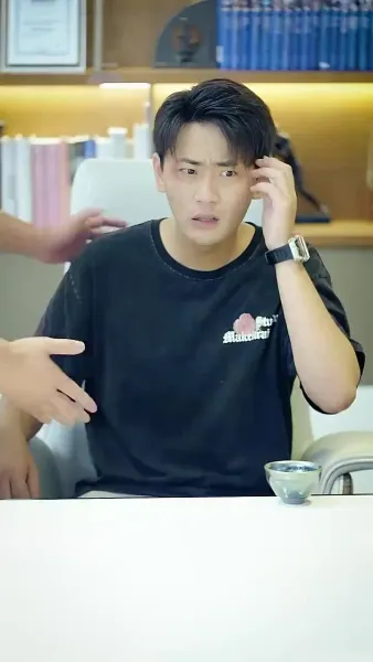 ซุปเปอร์สตาร์สาวตามจีบหลังผมเป็นเศรษฐี