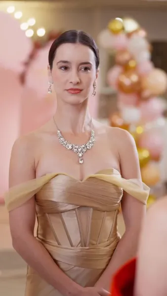 เพื่อนรักหักเหลี่ยม กับชะตาที่ถูกสลับ