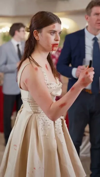 เพื่อนรักหักเหลี่ยม กับชะตาที่ถูกสลับ