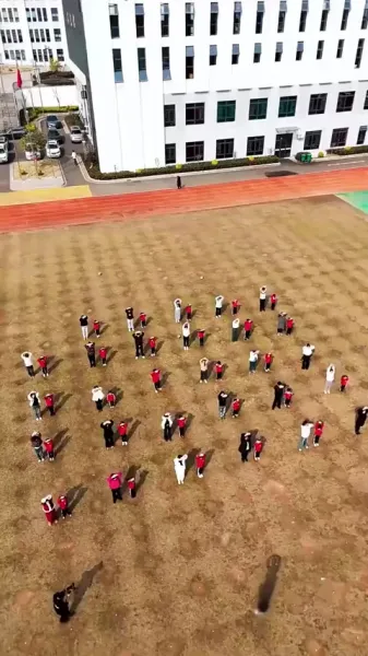 จอมแสบอันดับหนึ่งแห่งหยานโจว: แม่ครับ ผมขอวัดหน่อย!