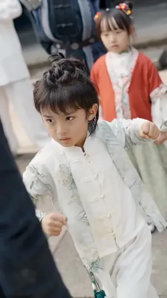 จอมแสบอันดับหนึ่งแห่งหยานโจว: แม่ครับ ผมขอวัดหน่อย!