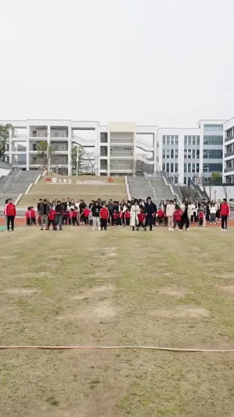 จอมแสบอันดับหนึ่งแห่งหยานโจว: แม่ครับ ผมขอวัดหน่อย!