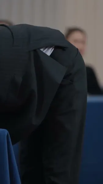 เมื่อแม่ตัดขาด ลูกชายคลั่งรักก็รน