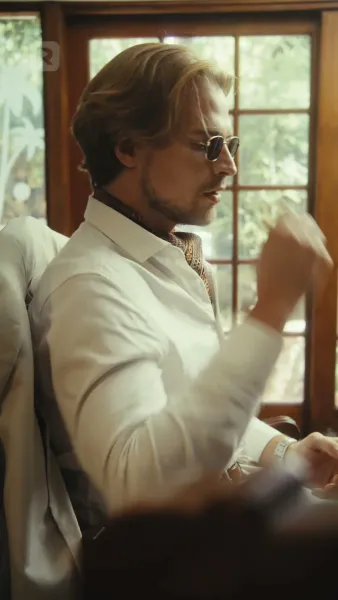 อยู่บนเตียงพร้อมกับคำโกหกของคุณ