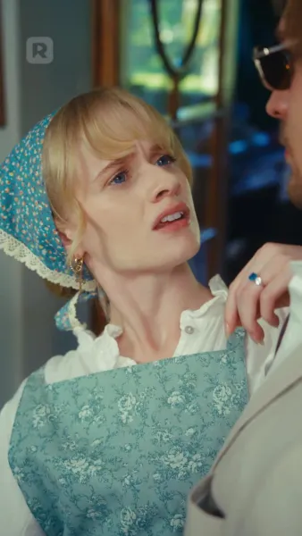 อยู่บนเตียงพร้อมกับคำโกหกของคุณ