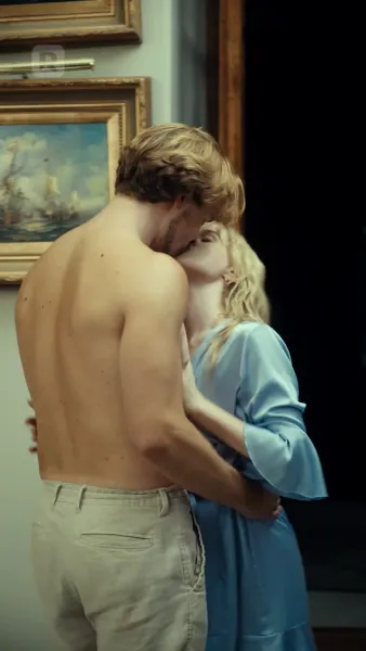 อยู่บนเตียงพร้อมกับคำโกหกของคุณ