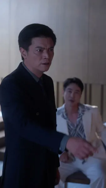 เธอใช้เวทอำนาจครองโลกยุคใหม่