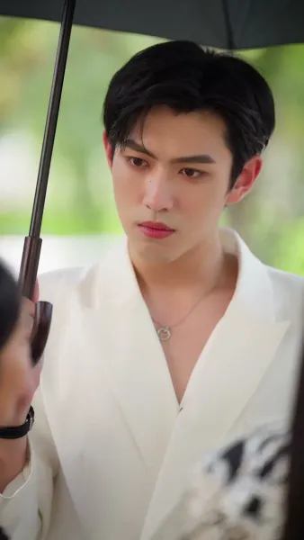 เธอใช้เวทอำนาจครองโลกยุคใหม่