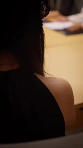 เธอใช้เวทอำนาจครองโลกยุคใหม่