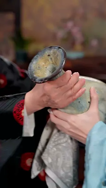 แย่แล้วท่านแม่ทัพ คุณหนูพาฮูหยินหนีออกจวน