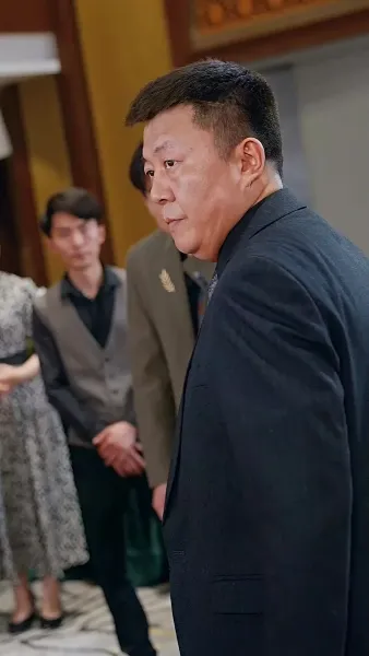 การกลับมาของท่านประธาน