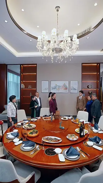 การกลับมาของท่านประธาน