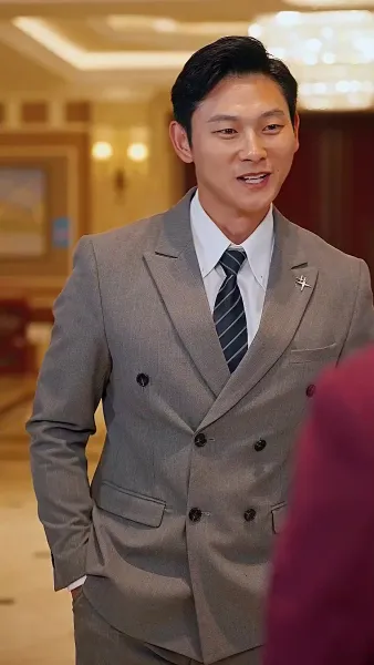 การกลับมาของท่านประธาน