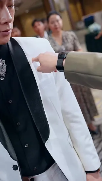 การกลับมาของท่านประธาน