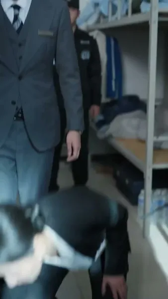 รอยรักรอคอย